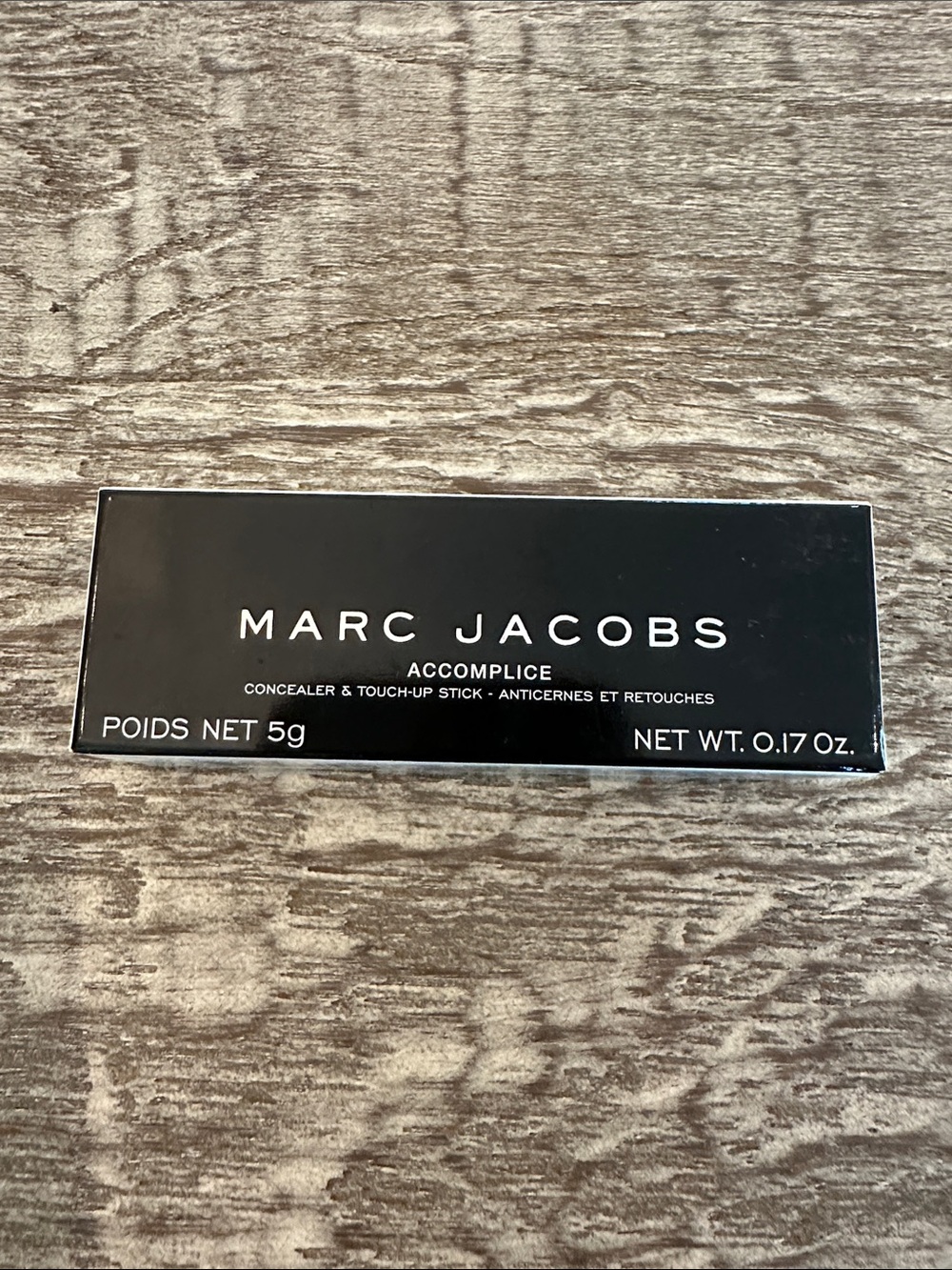 Marc Jacobs Accomplice Concealer & Touch-Up Stick Tan 49. NIB